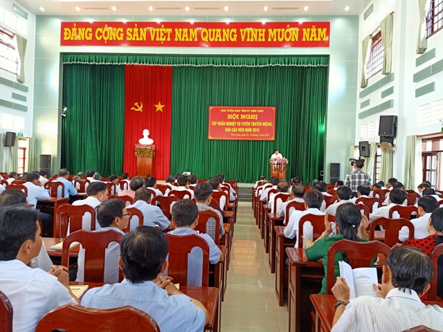 Vĩnh Long gần 200 báo cáo viên cấp huyện được bồi dưỡng nghiệp vụ tuyên truyền miệng